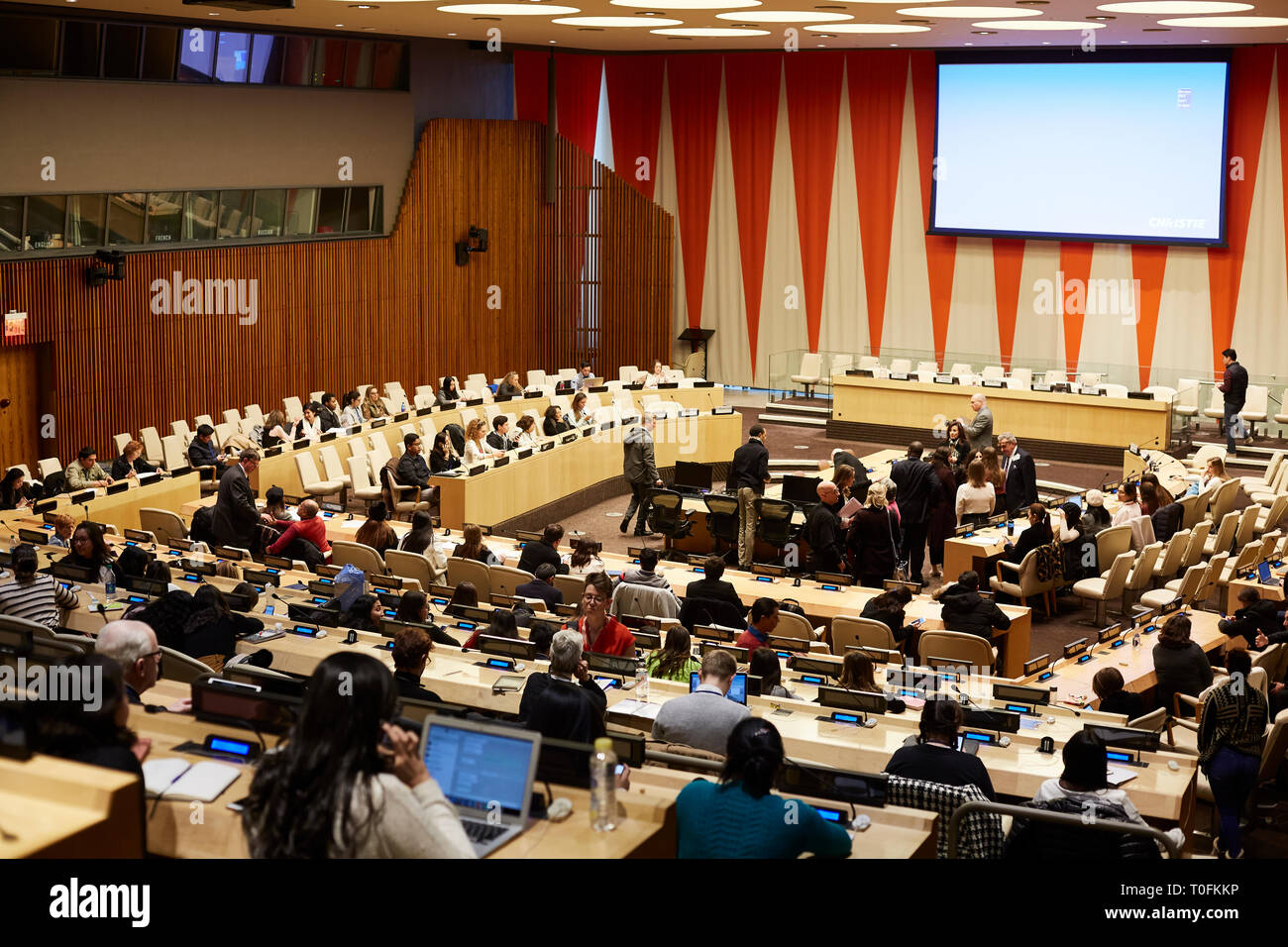 New York, USA. Mar 19, 2019. La Mission permanente d'observation du Saint-Siège auprès de l'Organisation des Nations Unies est l'hôte de la manifestation intitulée "La protection de la féminité et de la dignité humaine dans l'autonomisation des femmes et les politiques d'égalité aujourd'hui, Mgr TOMASZ GRYSA, Premier Conseiller modatator . Panélistes ; LILA ROSE, de l'action réelle SUSAN YOSHIHARA, Ph.D. C-FAM SUE ELLEN BROWDER, auteur "détourné" ANNE KIOKO, Organisation africaine pour les familles Crédit : Mark J Sullivan/Alamy Live News Banque D'Images