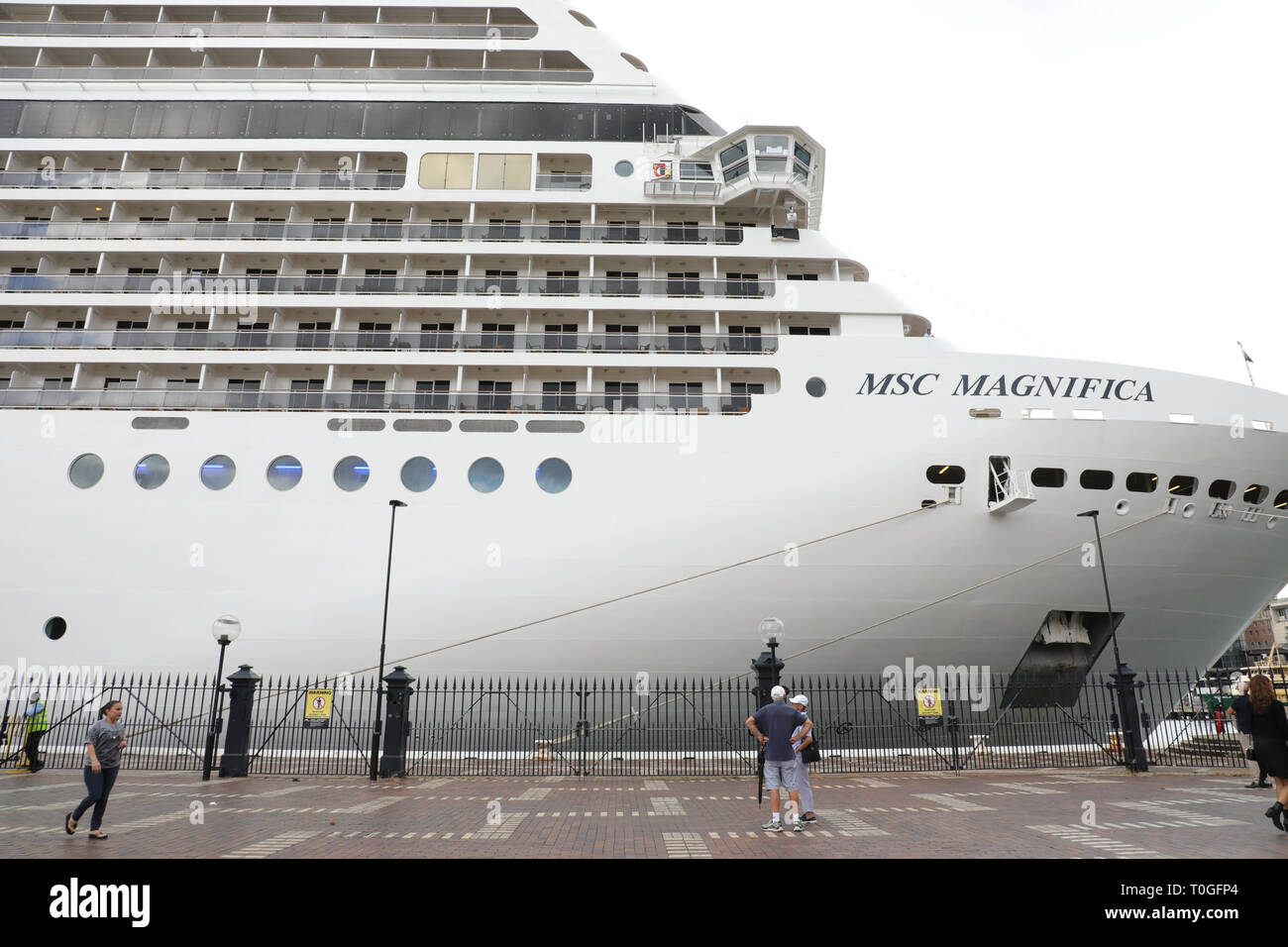 Le MSC Magnifica bateau de croisière amarré au terminal passagers d'outre-mer à Sydney, Australie. Banque D'Images