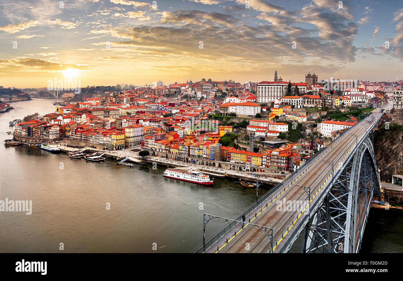 Portugal - Porto au coucher du soleil Banque D'Images