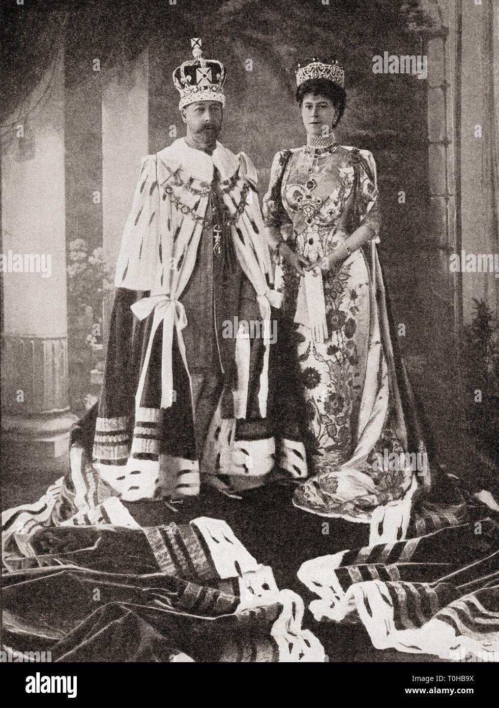 Roi George V et reine Mary 1893 à 1936, Victoria Mary Augusta Louise Olga Pauline Claudine Agnes de Teck, après la cérémonie du couronnement 1911 Roi du Royaume-Uni et des dominions britanniques, et empereur de l'Inde, 1910 à 1936, né en 1865, Banque D'Images