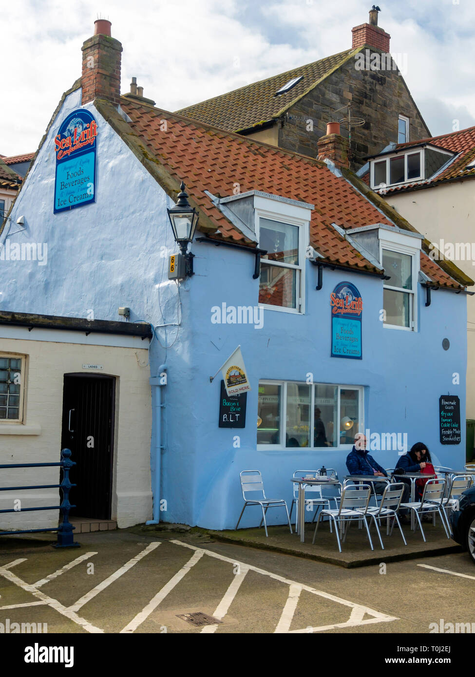 Confiserie café Spin Drift populaires sur le front de mer à Staithes