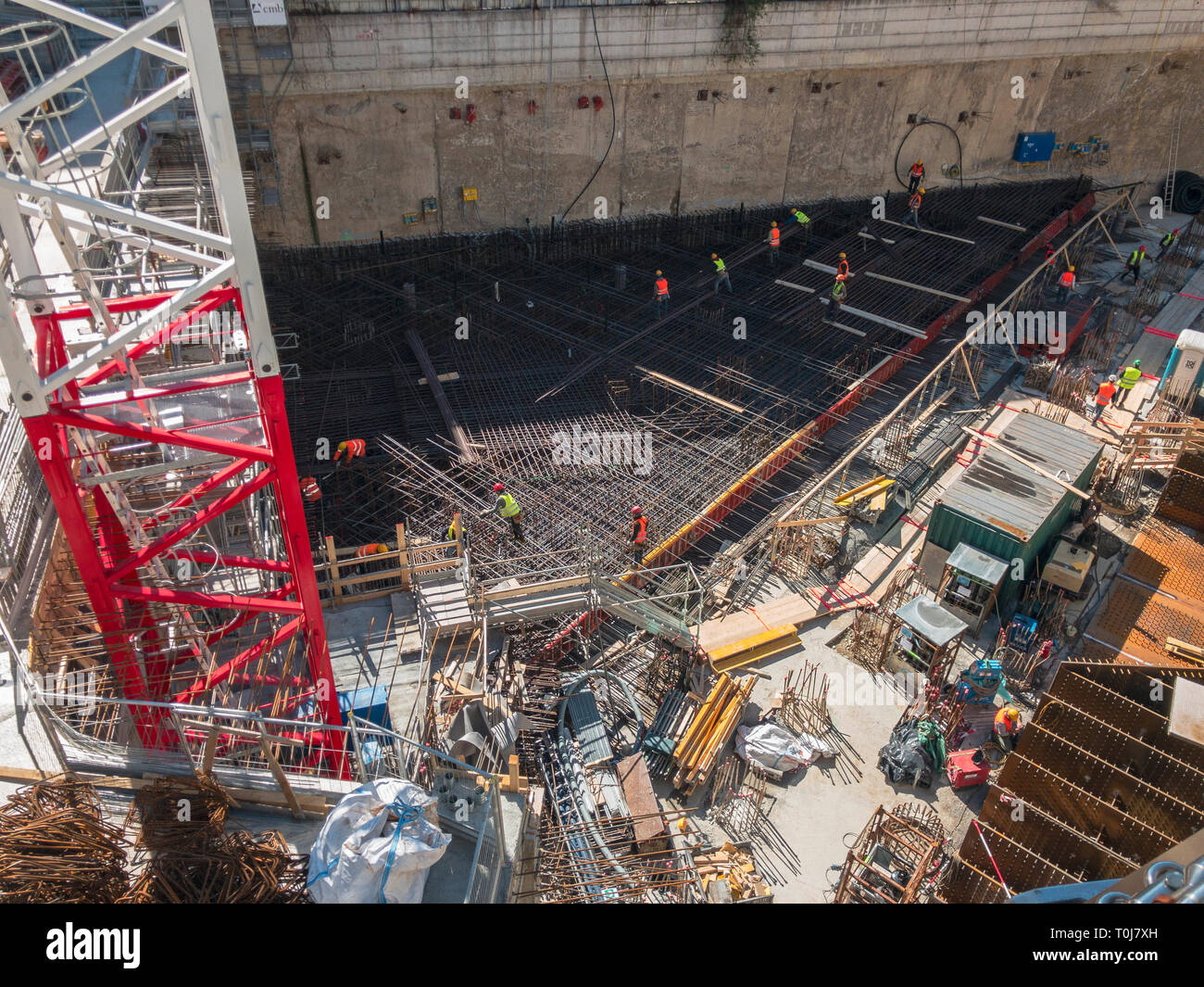 Les chantiers de construction, les fondations de l'Administration centrale du groupe Unipol Unipol, Torre, de nouveaux gratte-ciel dans Milan, Lombardie, Italie. Les travailleurs au travail, de nouveaux bâtiments Banque D'Images