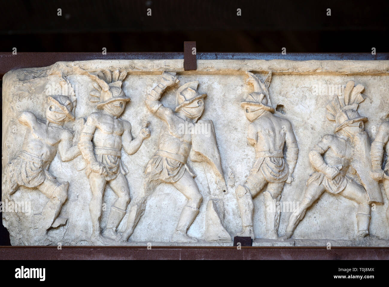 Marbre sculpté frise de gladiateurs Romains à partir de la Nécropole à