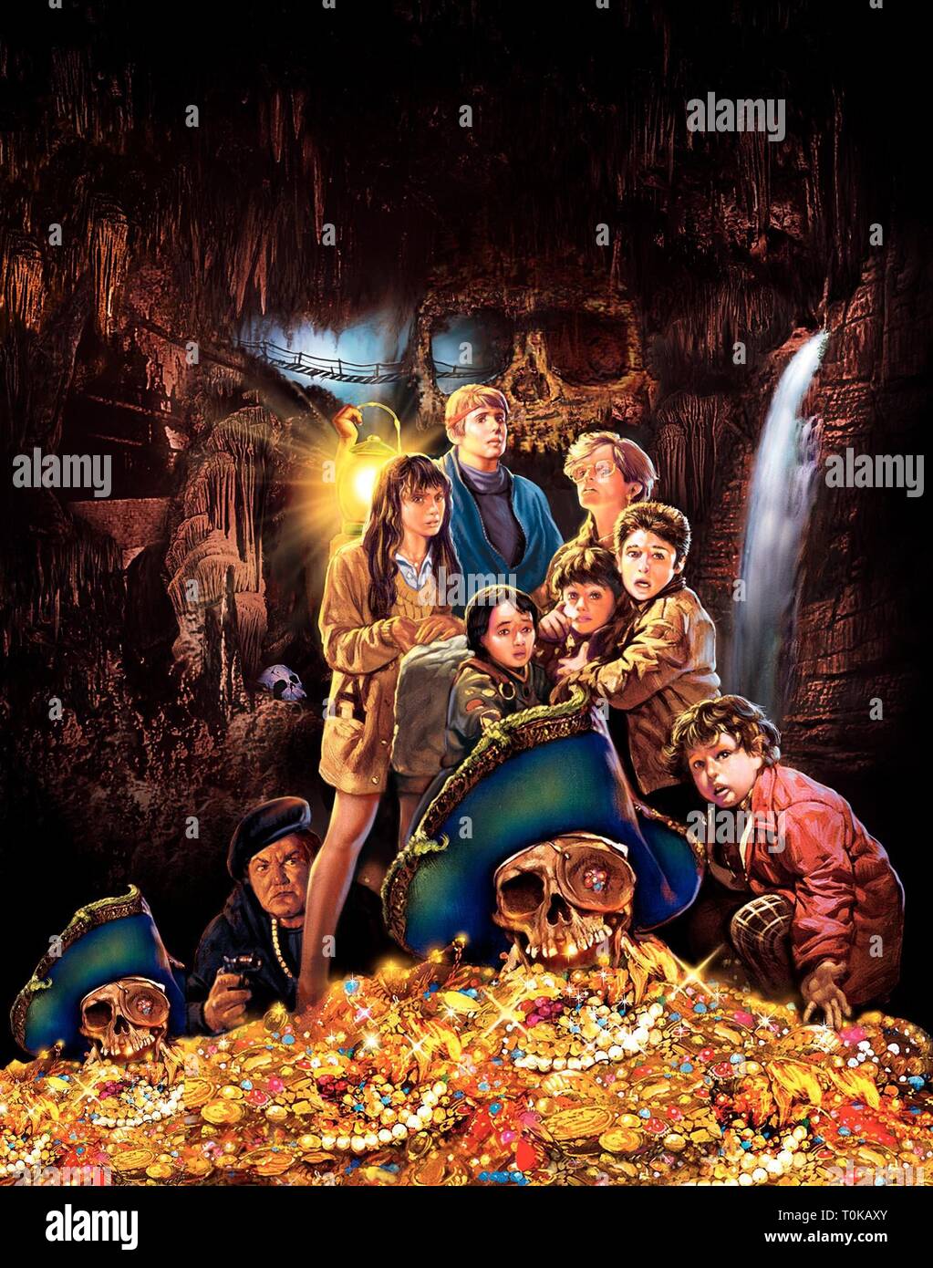 Les GOONIES, ANNE RAMSEY, KERRI GREEN, Josh Brolin, Sean Astin, COREY FELDMAN, JEFF COHEN , JONATHAN KE QUAN POSTER, 1985 Banque D'Images