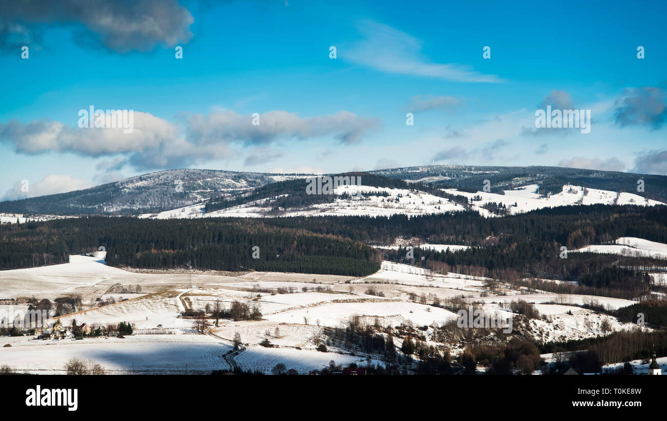 Chouette - le plus haut sommet des montagnes Owl qui sont une chaîne de montagnes dans les Sudetes centrale Banque D'Images