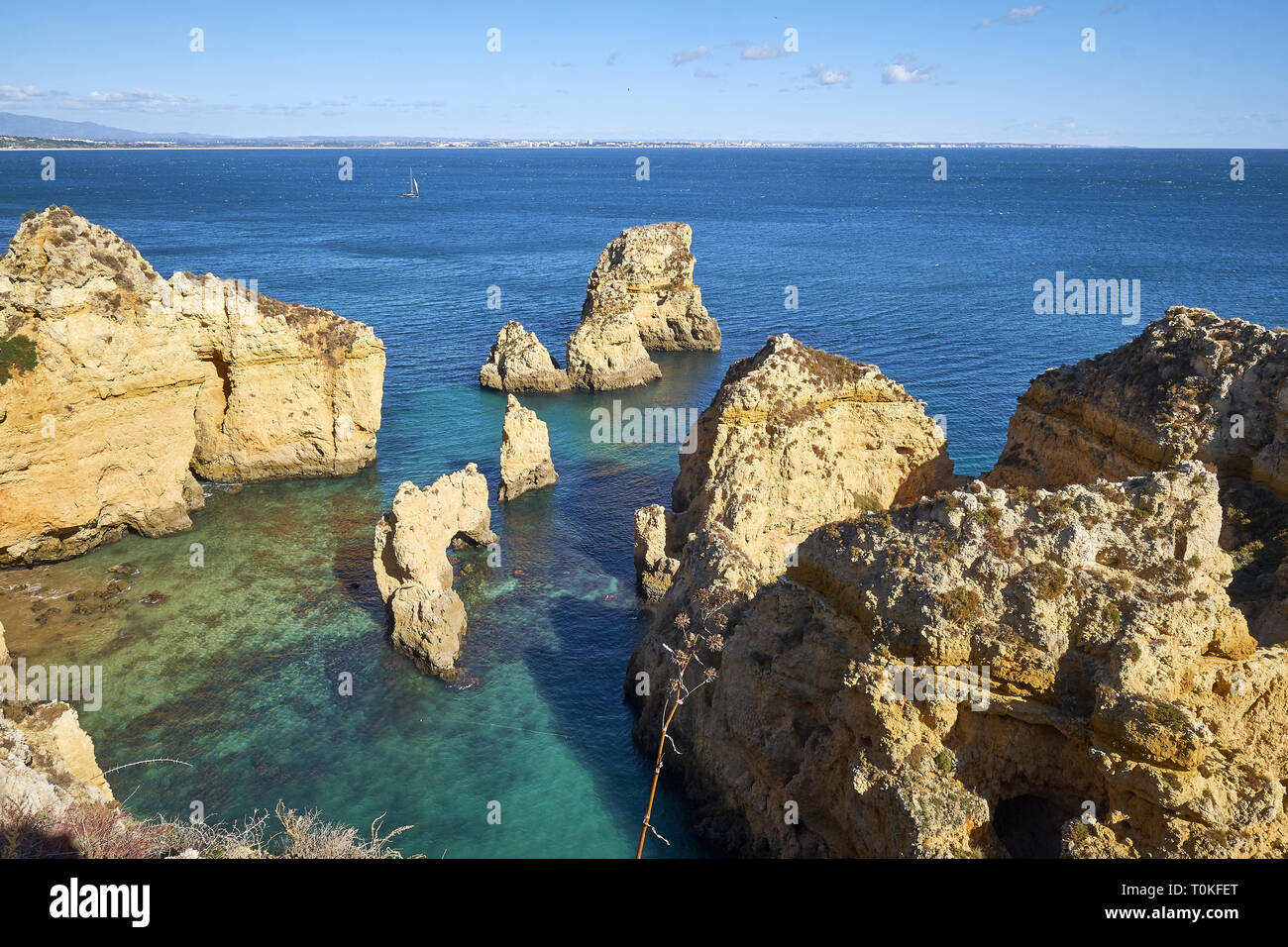 Côte Rocheuse à Ponta da Piedade près de Lagos, Algarve, Faro, Portugal Banque D'Images