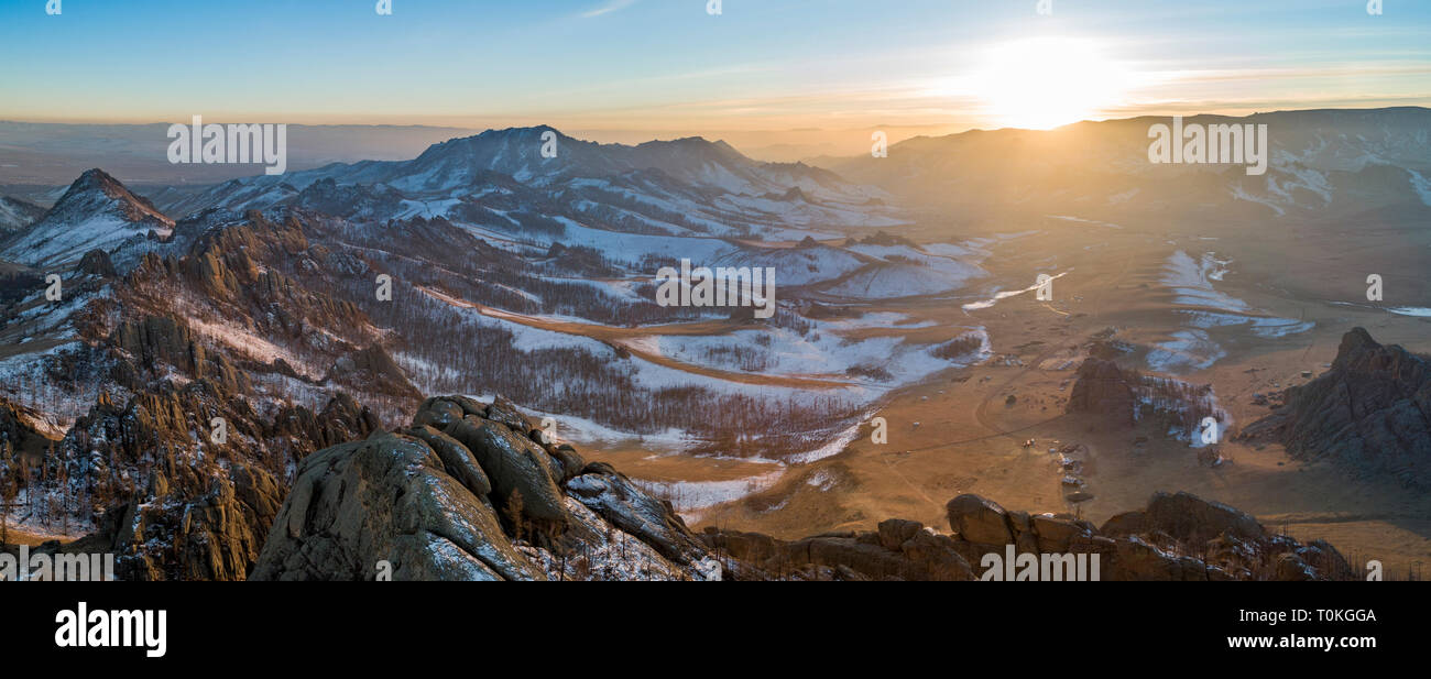 Coucher du soleil en Suisse, mongole, Parc National de Gorkhi-Terelj en Mongolie Banque D'Images