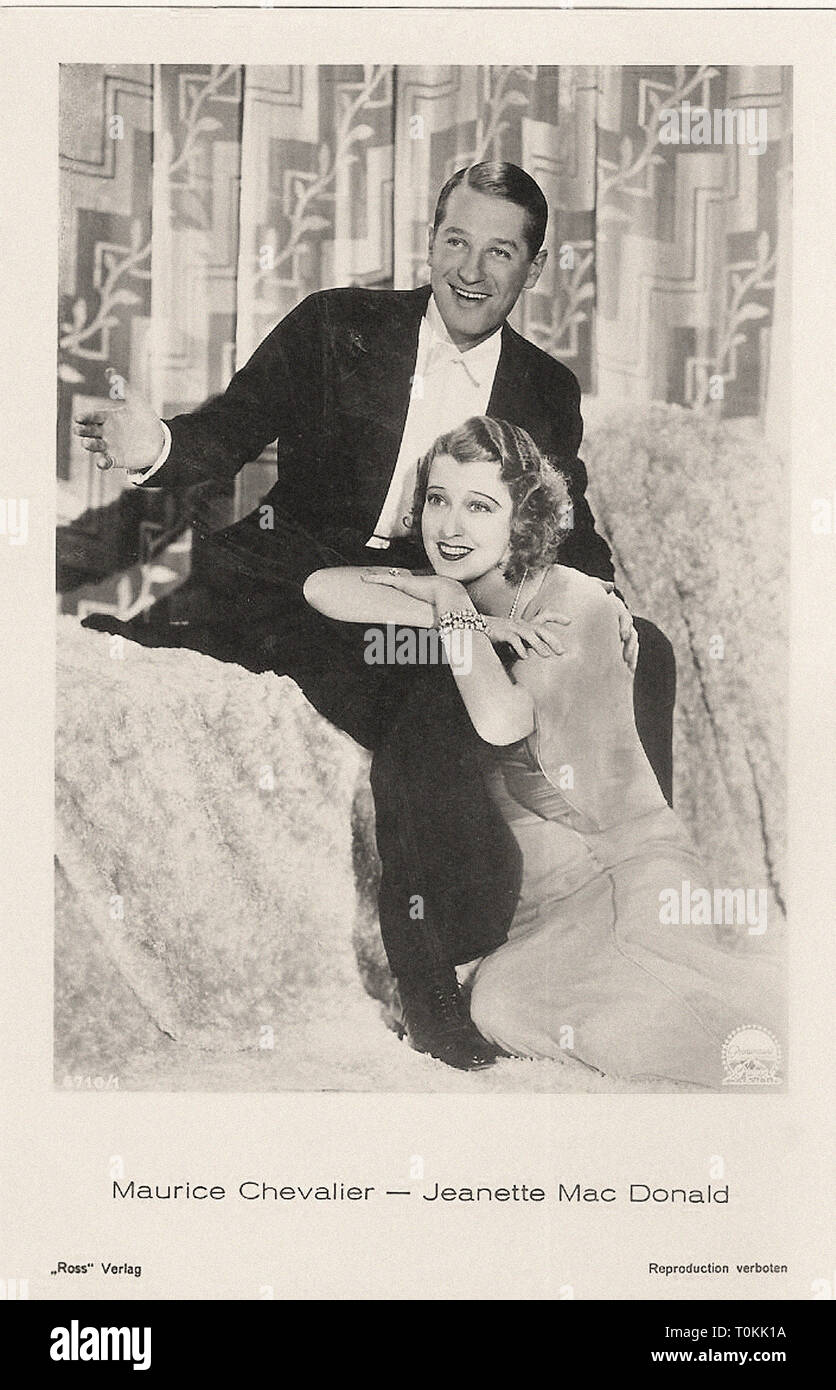 Portrait de promotion de l'actrice Jeanette Macdonald (1903-1965) et Maurice Chevalier (1888-1972) Banque D'Images
