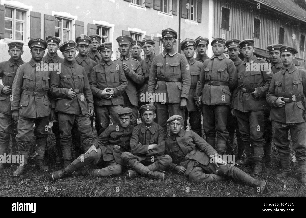 Première Guerre mondiale / LA PREMIÈRE GUERRE MONDIALE, les soldats allemands du groupe de l'Allgaeu Rifle Regiment 3 Alpine (Corps), août 1917, Additional-Rights Clearance-Info-Not-Available- Banque D'Images