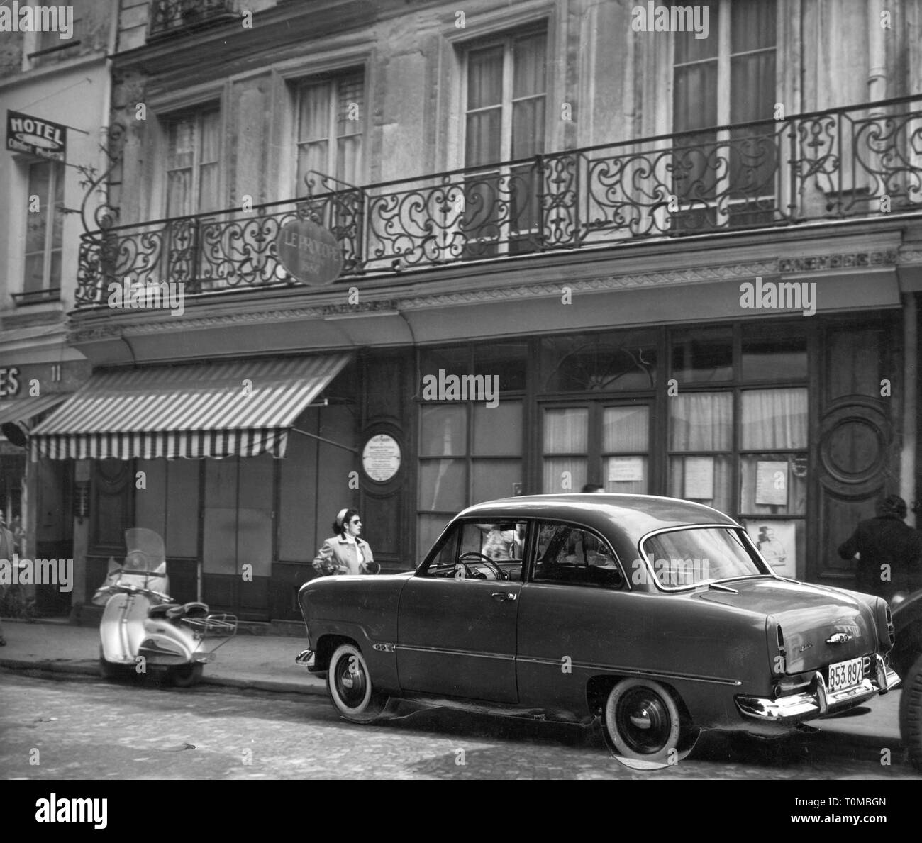 Géographie / voyages, France, villes et communauté, Paris, gastronomie, le Café Procope, rue de l Ancienne Comédie, vue extérieure, 1950 Additional-Rights Clearance-Info-Not-Available- Banque D'Images