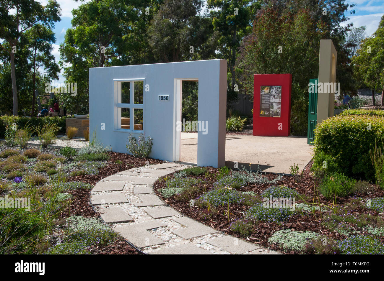 Le Jardin d'accueil : 1950, un affichage des styles de jardin au Royal Botanic Gardens, Cranbourne, Victoria Banque D'Images