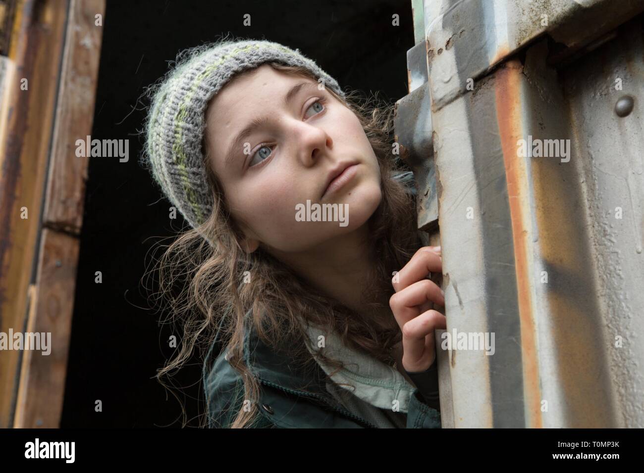 LEAVE NO TRACE (2018) THOMASIN MCKENZIE DEBRA GRANIK (DIR) BLEEKER STREET MEDIA/MOVIESTORE COLLECTION LTD Banque D'Images