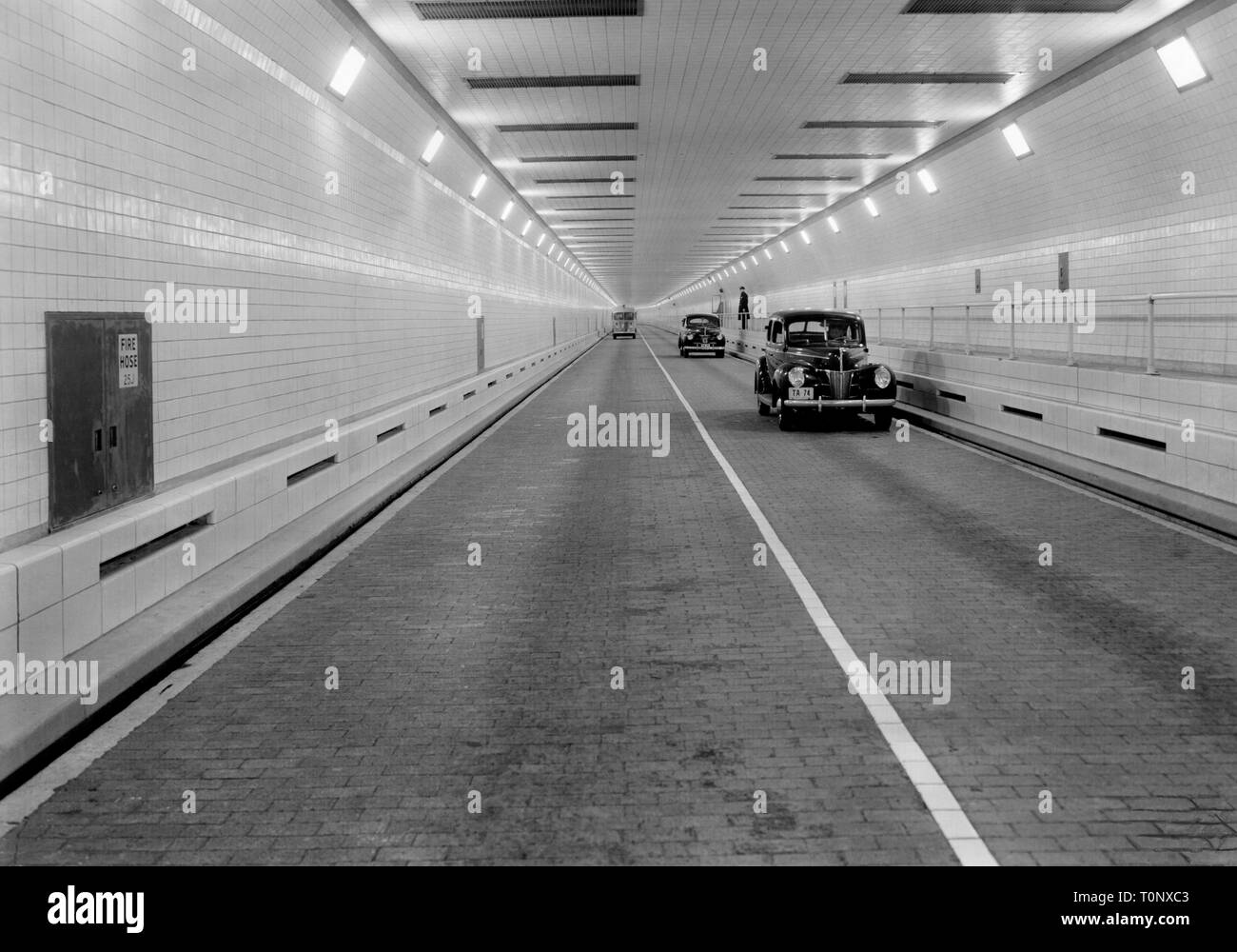 New York, le tunnel sous-marin qui se connecte à Manhattan queens, 1961 Banque D'Images