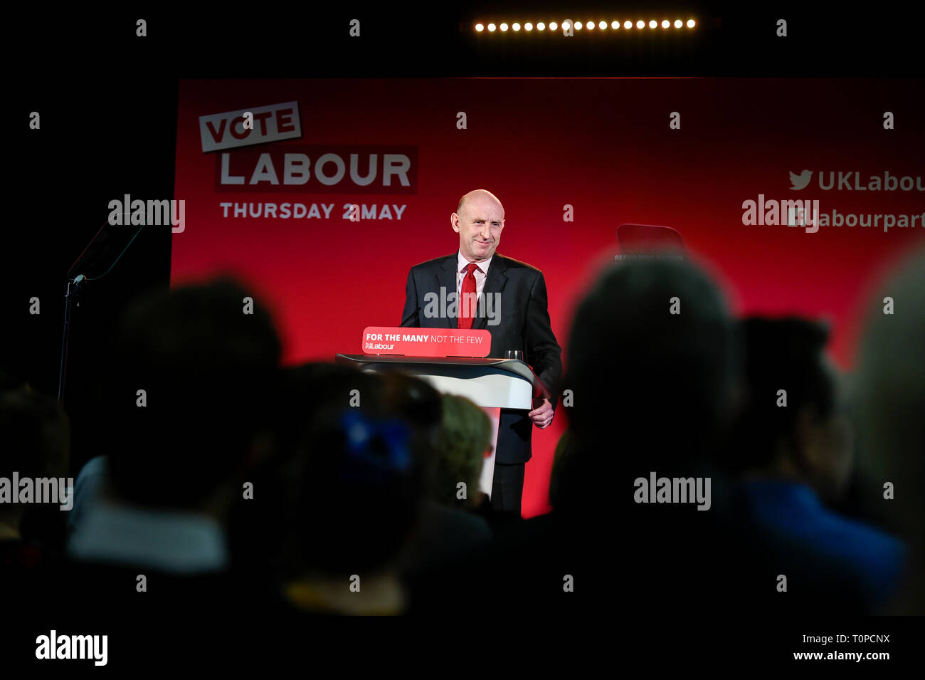 Le Staffordshire, au Royaume-Uni. 21 mars 2019. John Healey, Shadow Secrétaire d'État au logement, avec le Parti du Travail Cabinet fantôme lance leur campagne nationale pour les élections locales de 2019 à l'Université de Staffordshire. Le lancement vient un jour après que le premier ministre Theresa peut prolongé le Brexit date du 29 mars. Credit : Benjamin Wareing/ Alamy Live News Banque D'Images