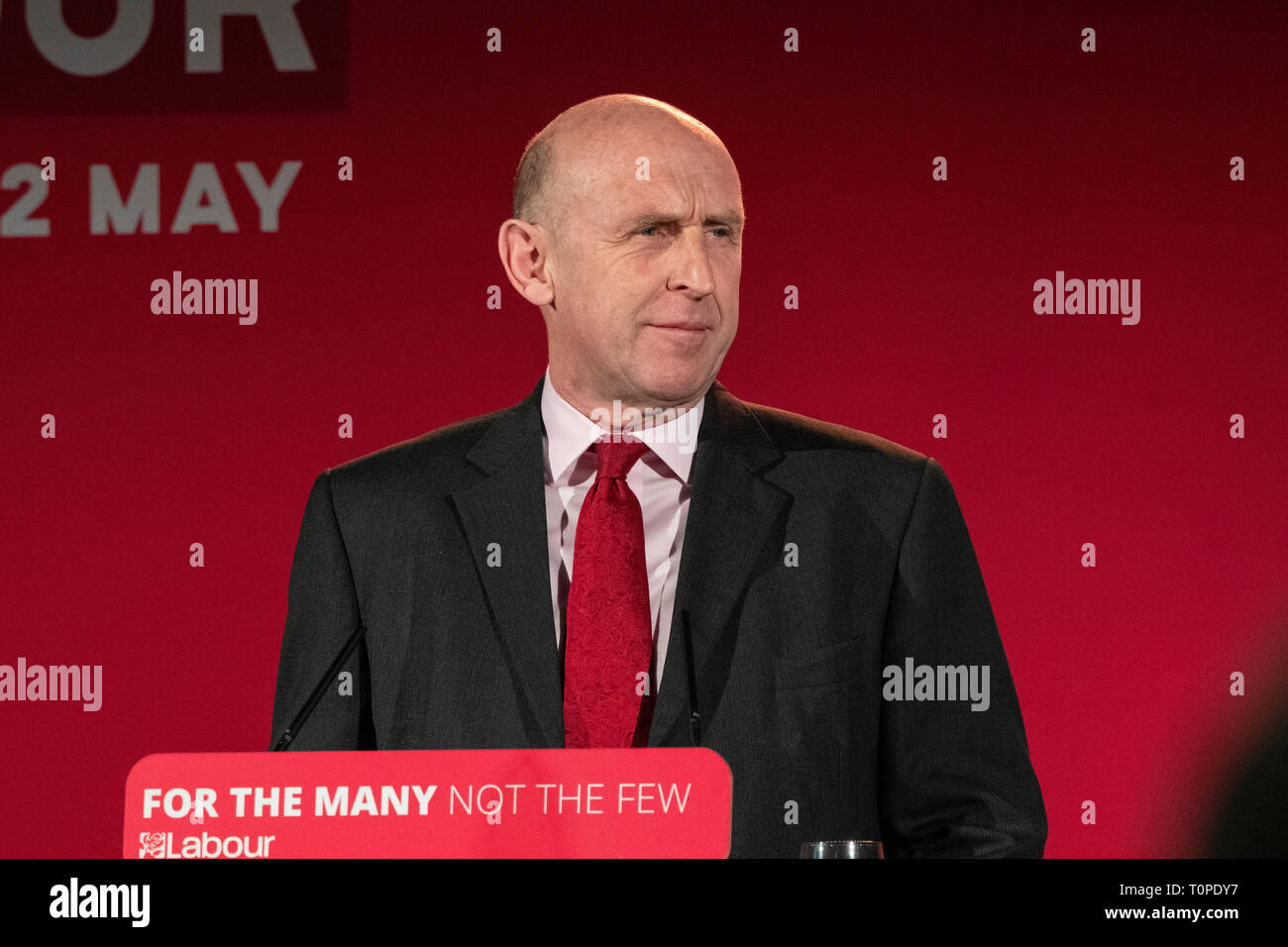 Le Staffordshire, au Royaume-Uni. 21 mars 2019. John Healey, Shadow Secrétaire d'État au logement, avec le Parti du Travail Cabinet fantôme lance leur campagne nationale pour les élections locales de 2019 à l'Université de Staffordshire. Le lancement vient un jour après que le premier ministre Theresa peut prolongé le Brexit date du 29 mars. Credit : Benjamin Wareing/ Alamy Live News Banque D'Images