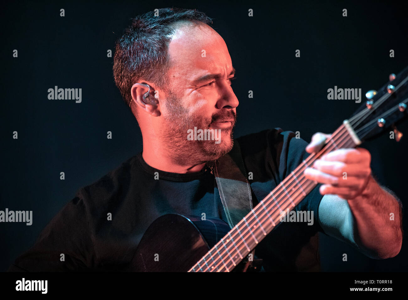 Norvège, Oslo - 20 mars, 2019. Dave Matthews Band effectuer un concert live à Oslo Spektrum d'Oslo. Chanteur et musicien ici Dave Matthews est vu sur scène. (Photo crédit : Gonzales Photo - Terje Dokken). Banque D'Images