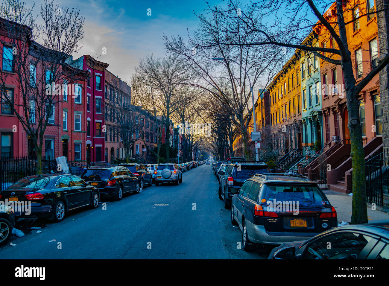 Beaux immeubles coloniaux dans le quartier de Park Slope à Brooklyn, New York au printemps 2019 Banque D'Images