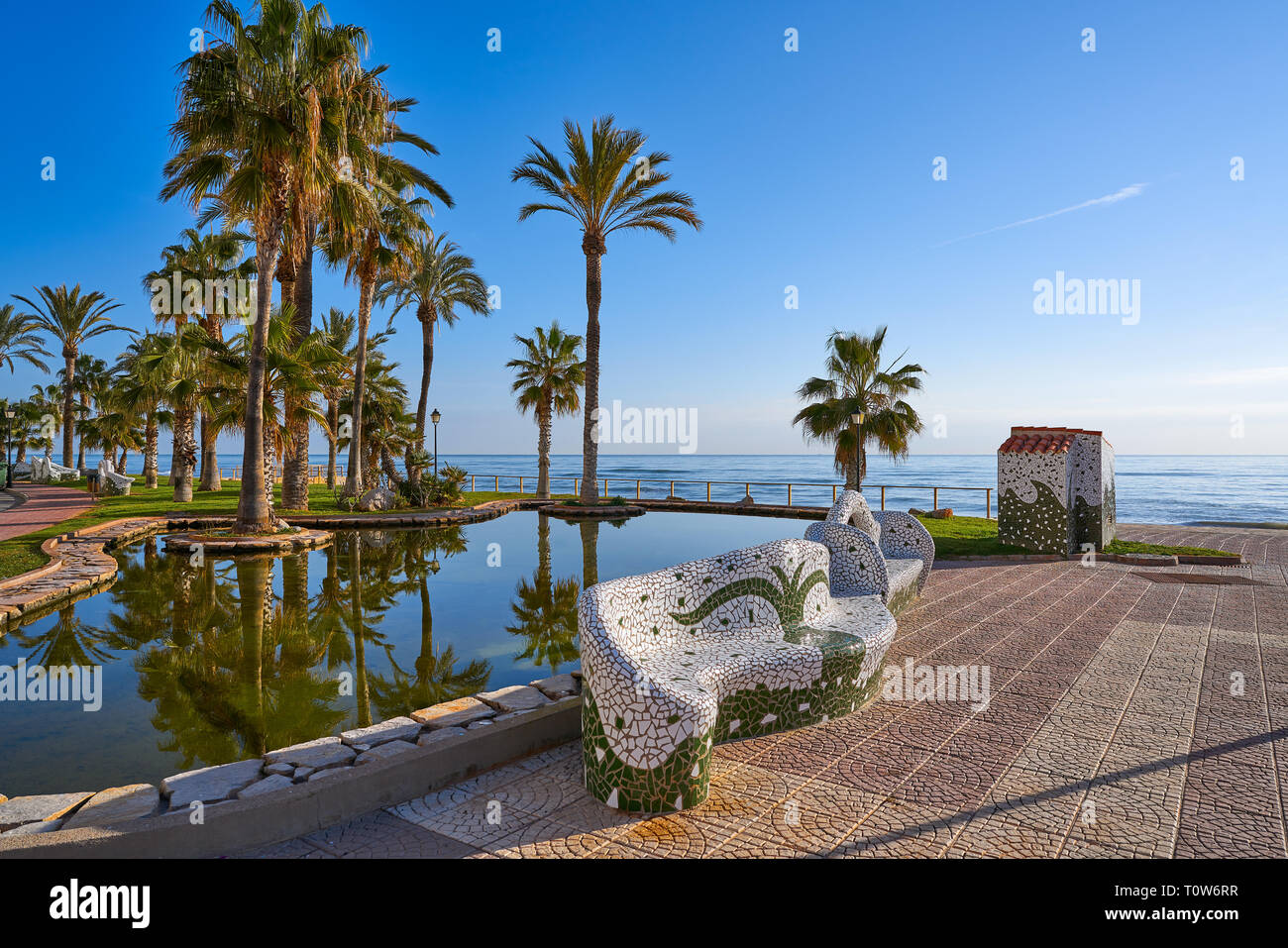 Oropesa de Mar beach park de banc en mosaïque de castellon espagne Banque D'Images