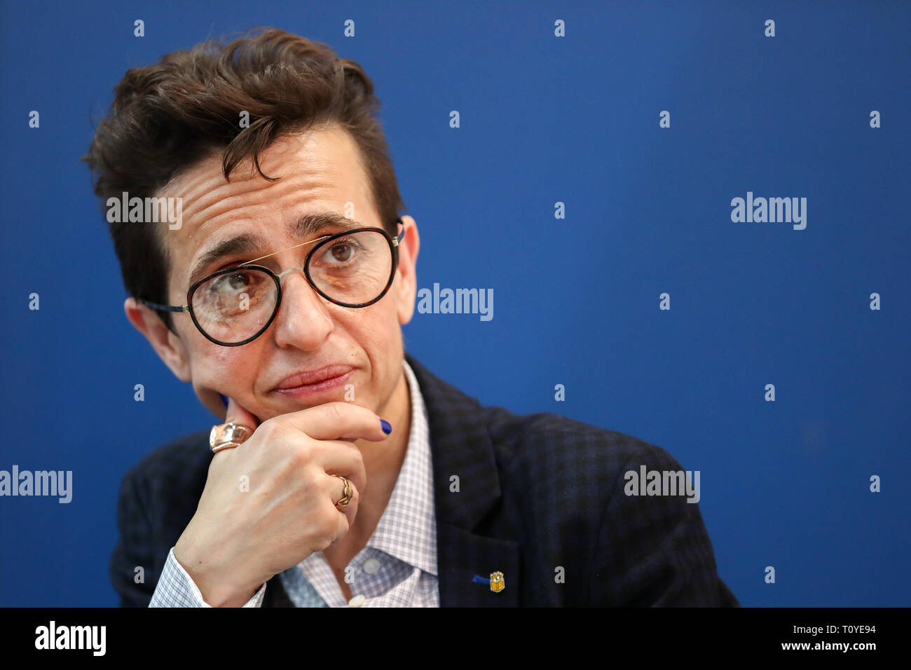 22 mars 2019, Saxe, Leipzig : Masha Gosen, journaliste russo-américain, à la Foire du livre de Leipzig. Lors de son ouverture le 20.3.2019, il a reçu le Prix du livre de Leipzig pour la compréhension européenne, doté de 20 000 euros. Le Salon du livre se poursuit jusqu'à 24.03.2019. Photo : Jan Woitas/dpa-Zentralbild/dpa Banque D'Images