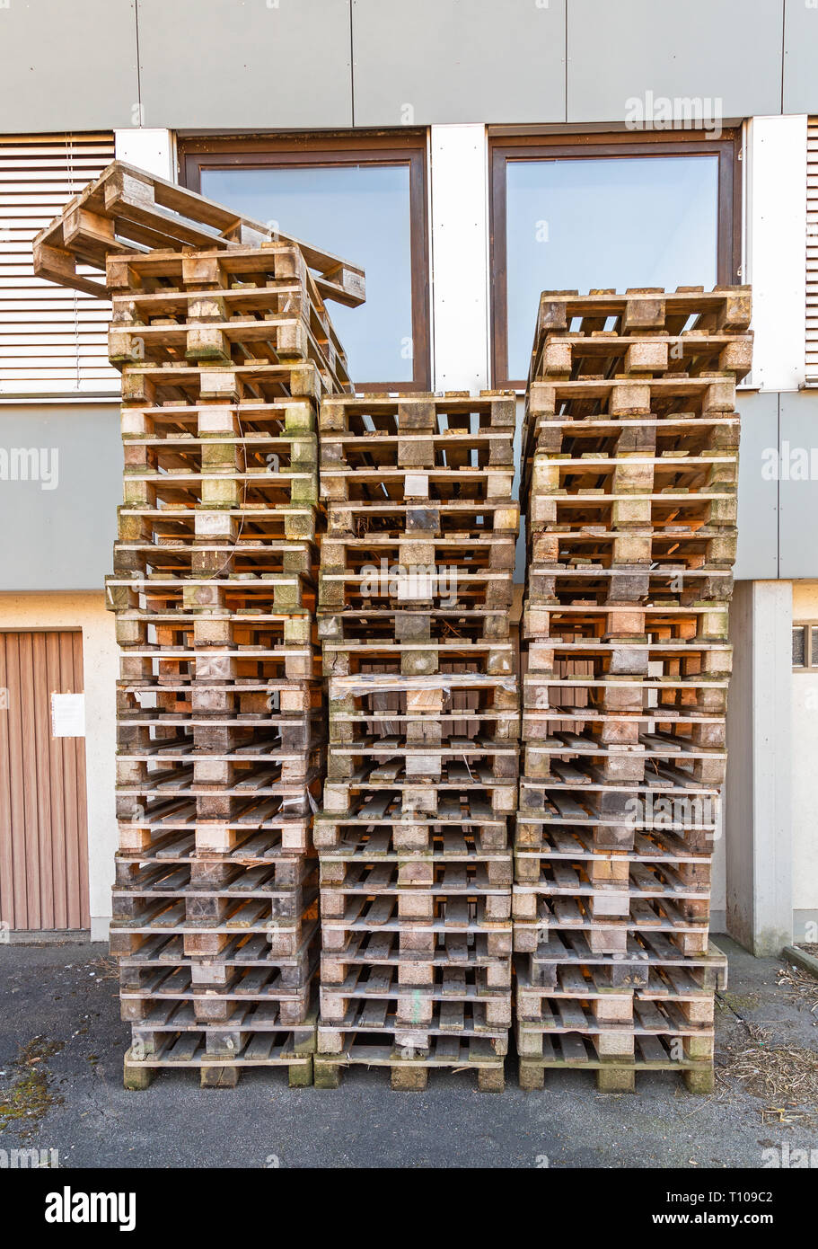 Pile of pallets Banque de photographies et d’images à haute résolution