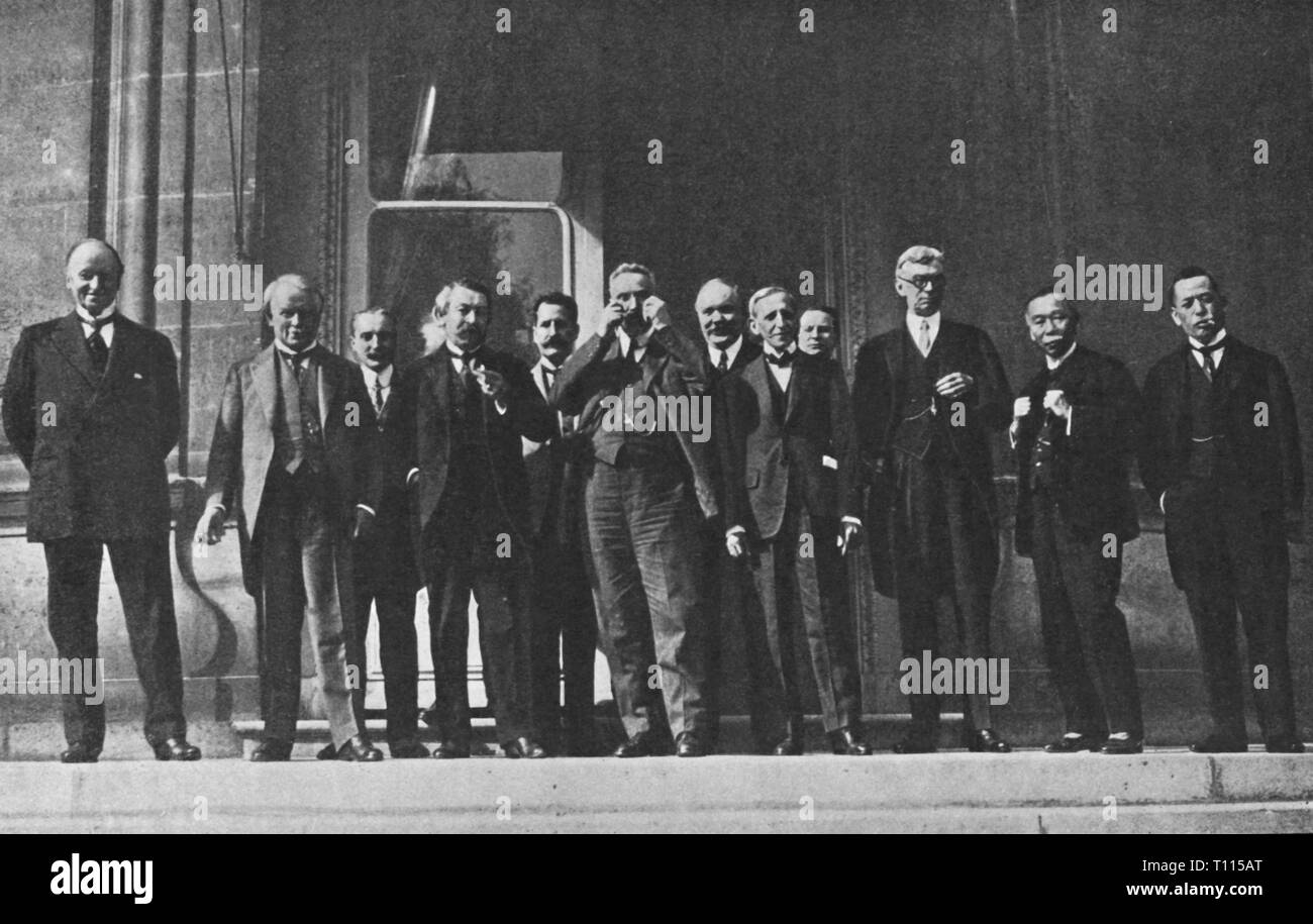 La politique, conférence, conférence des Allied Conseil suprême de la guerre, Paris, 9.8.1921, Additional-Rights Clearance-Info-Not-Available- Banque D'Images