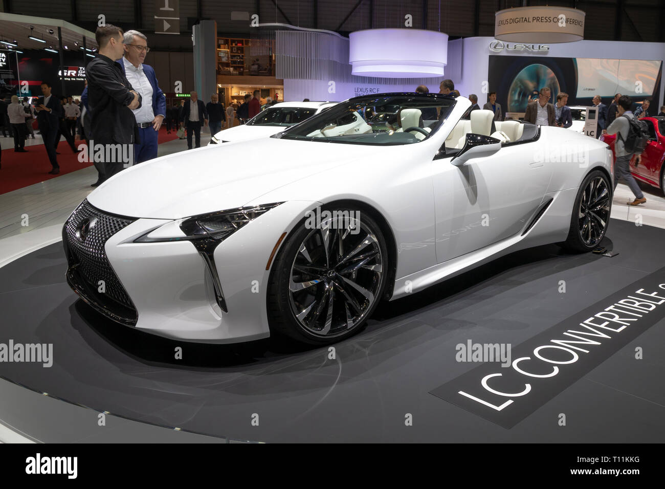 Genève, SUISSE - Le 6 mars 2019 : Lexus LC Concept car Convertible est présenté à la 89e Salon International de l'Automobile de Genève. Banque D'Images