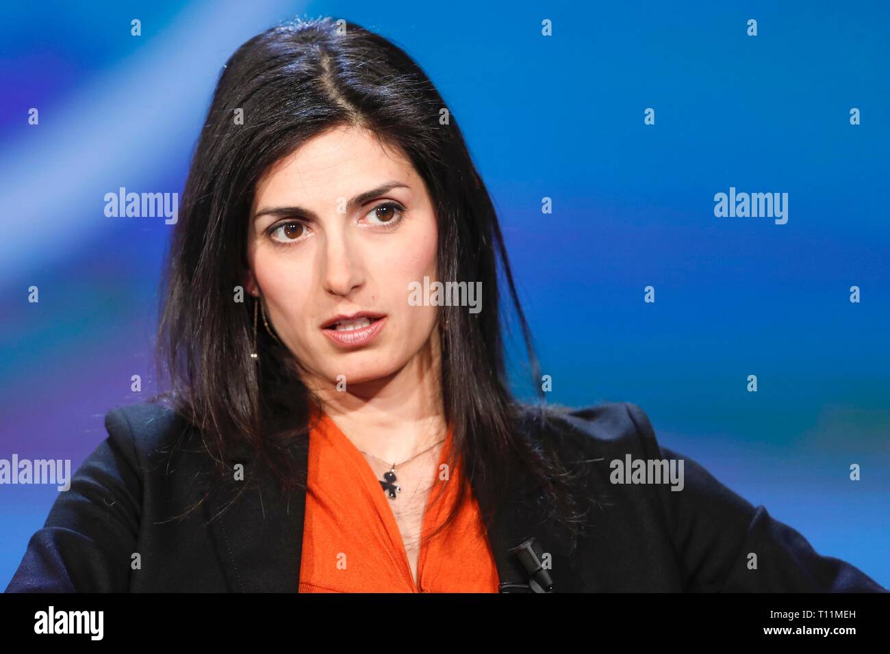 L'Italie, Rome, 20 mars 2019 : Virginie Raggi, Maire de Rome, au cours de l'émission TV 'Porta a Porta', à la suite de l'arrestation pour corruption de la Conclusi Banque D'Images