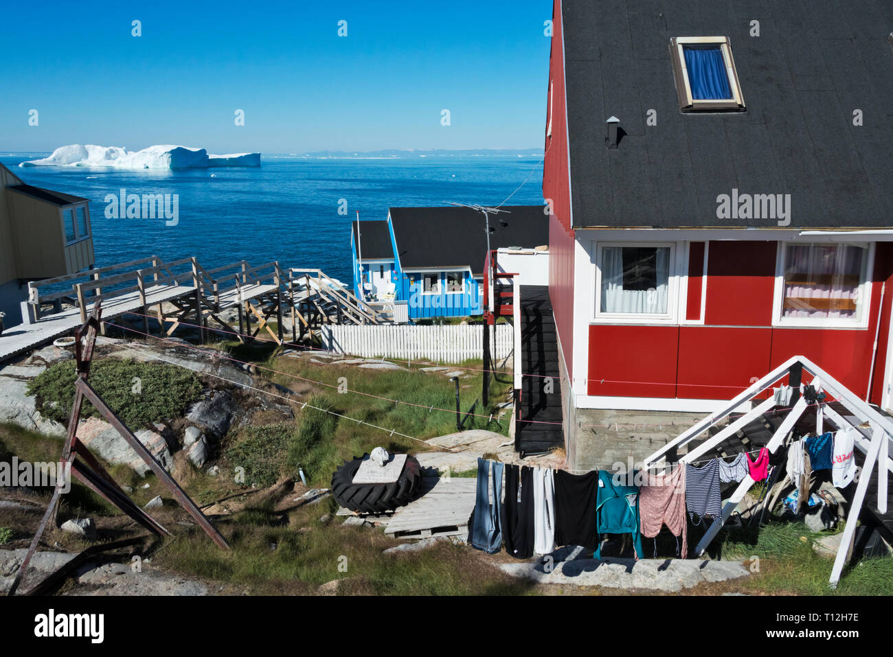 Maisons peintes de couleurs vives, Ilulissat, Groenland. Banque D'Images