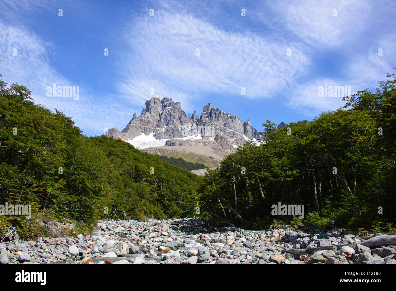 Paysages de montagne épique dans la magnifique réserve de Cerro Castillo, d'Aysen, en Patagonie, au Chili Banque D'Images