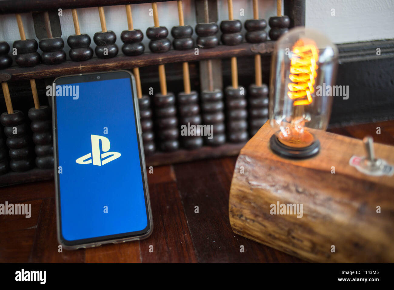 Bangkok, Thaïlande. Mar 21, 2019. Sur cette photo, l'illustration de l'application PlayStation vu affichée sur un smartphone Android. Crédit : Guillaume Payen/SOPA Images/ZUMA/Alamy Fil Live News Banque D'Images