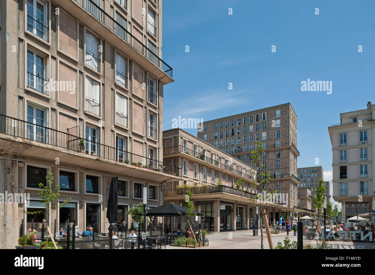 Rue victor hugo Banque de photographies et d’images à haute résolution