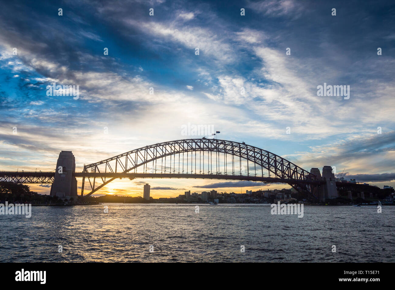 L'Australie, de Sydney, le Harbour Bridge au coucher du soleil Banque D'Images