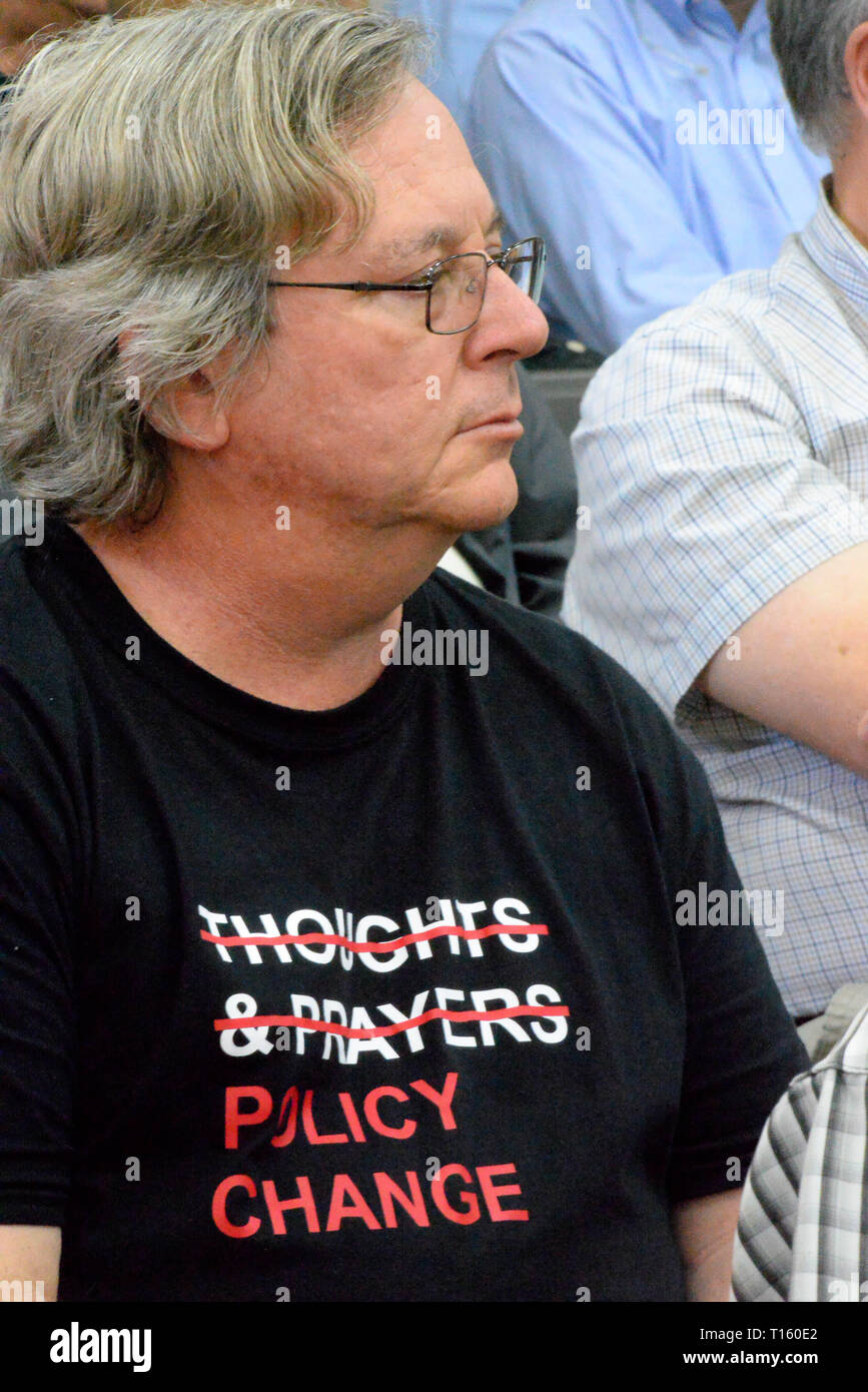 Melbourne, en Floride. USA. 23 mars, 2019. La Société Islamique du Comté de Brevard en Floride s'étend nos plus sincères condoléances aux familles et amis des victimes du massacre des mosquées à Christchurch, Nouvelle-Zélande. Nous pleurons leur perte mais savons dans notre cœur, qu'ils sont tous dans leur mort. Shuhada Comme cet incident montre, le terrorisme n'a pas de favoris. Aucun groupe n'a plus de monopole, et il n'a pas choisi ses victimes de façon sélective. Credit : Julian Poireau/Alamy Live News Banque D'Images