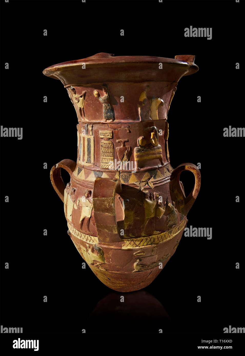Inandik secours culte Hittite décoré de libation vase avec quatre frises décoratives avec chiffres colorés en crème, rouge et noir. Dans le regist Banque D'Images