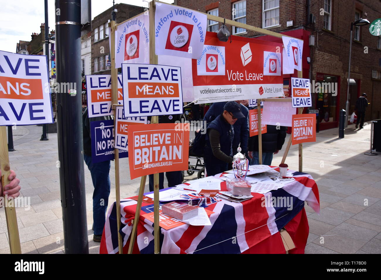 Brexit laisser à Watford Banque D'Images