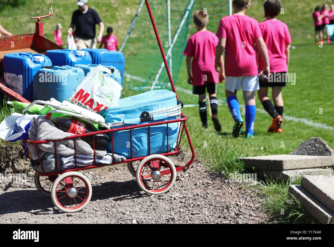 Joueur de football 20180519 MOTALA dans match lors d'un tournoi de soccer. Jeppe Photo Gustafsson Banque D'Images