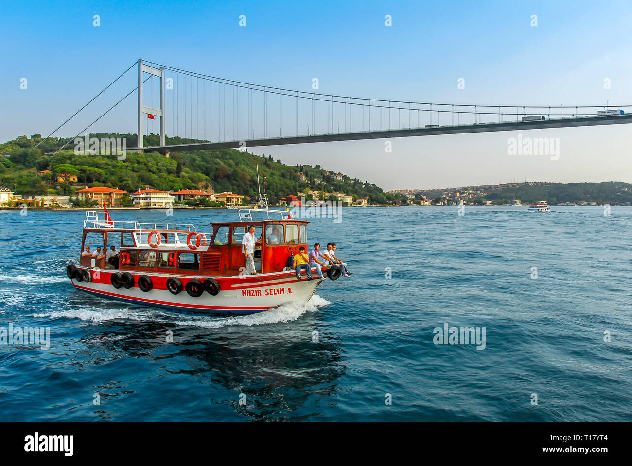 Istanbul, Turquie, 02 Septembre 2017 : Bosphore Mansions, pont, bateau, Kanlica, Uskudar Banque D'Images