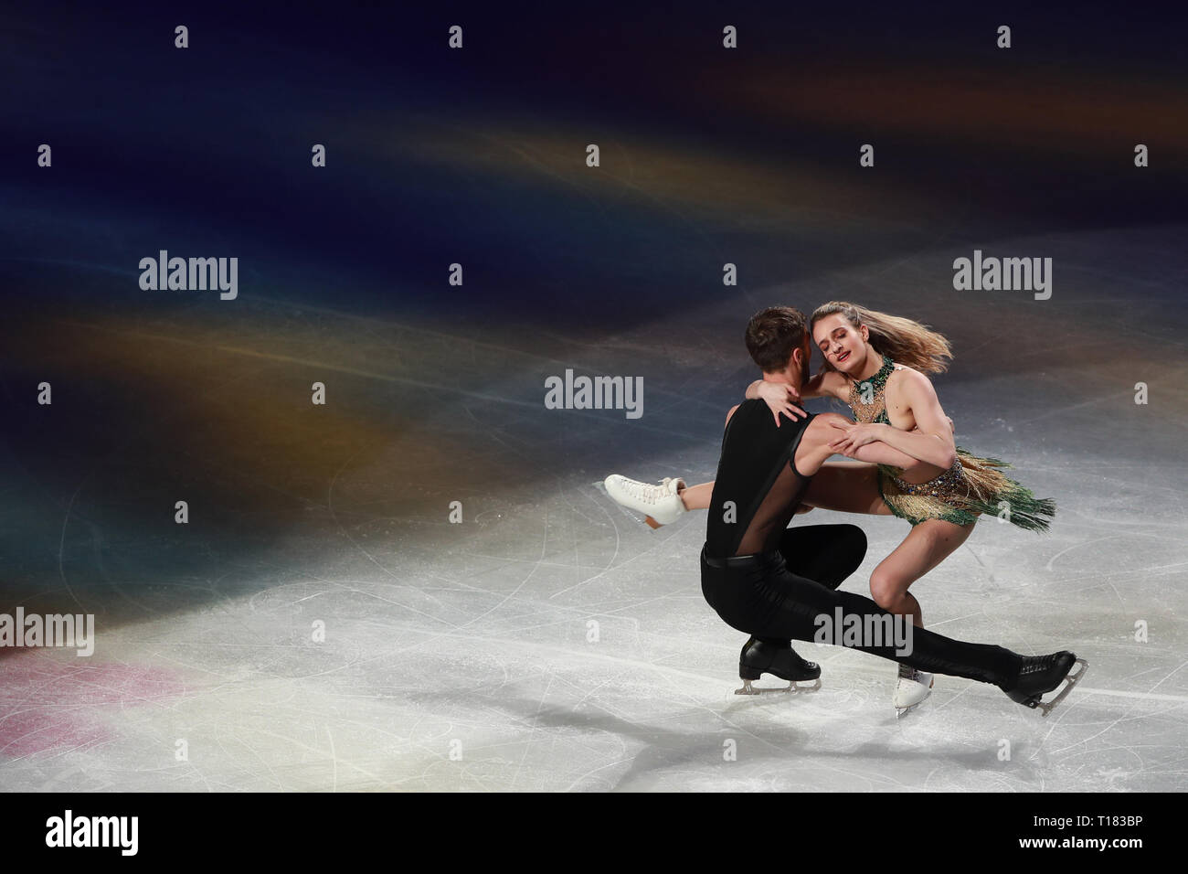 (190324) -- TOKYO, le 24 mars 2019 (Xinhua) -- Gabriella Papadakis (R) et Guillaume Cizeron de France effectuer au cours du gala de l'exposition 2019 ISU World Figure Skating Championships à Saitama Super Arena de Tokyo, Japon, le 24 mars 2019. Banque D'Images