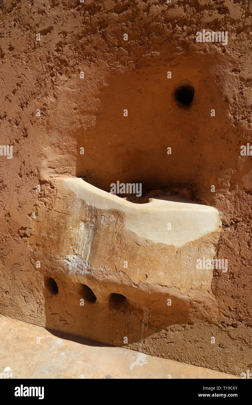 Une partie de l'eau de distribution, Palais Badi, Place des ferblantiers, Kasbah, Medina, Marrakech, Marrakesh-Safi région, le Maroc, l'Afrique du Nord Banque D'Images