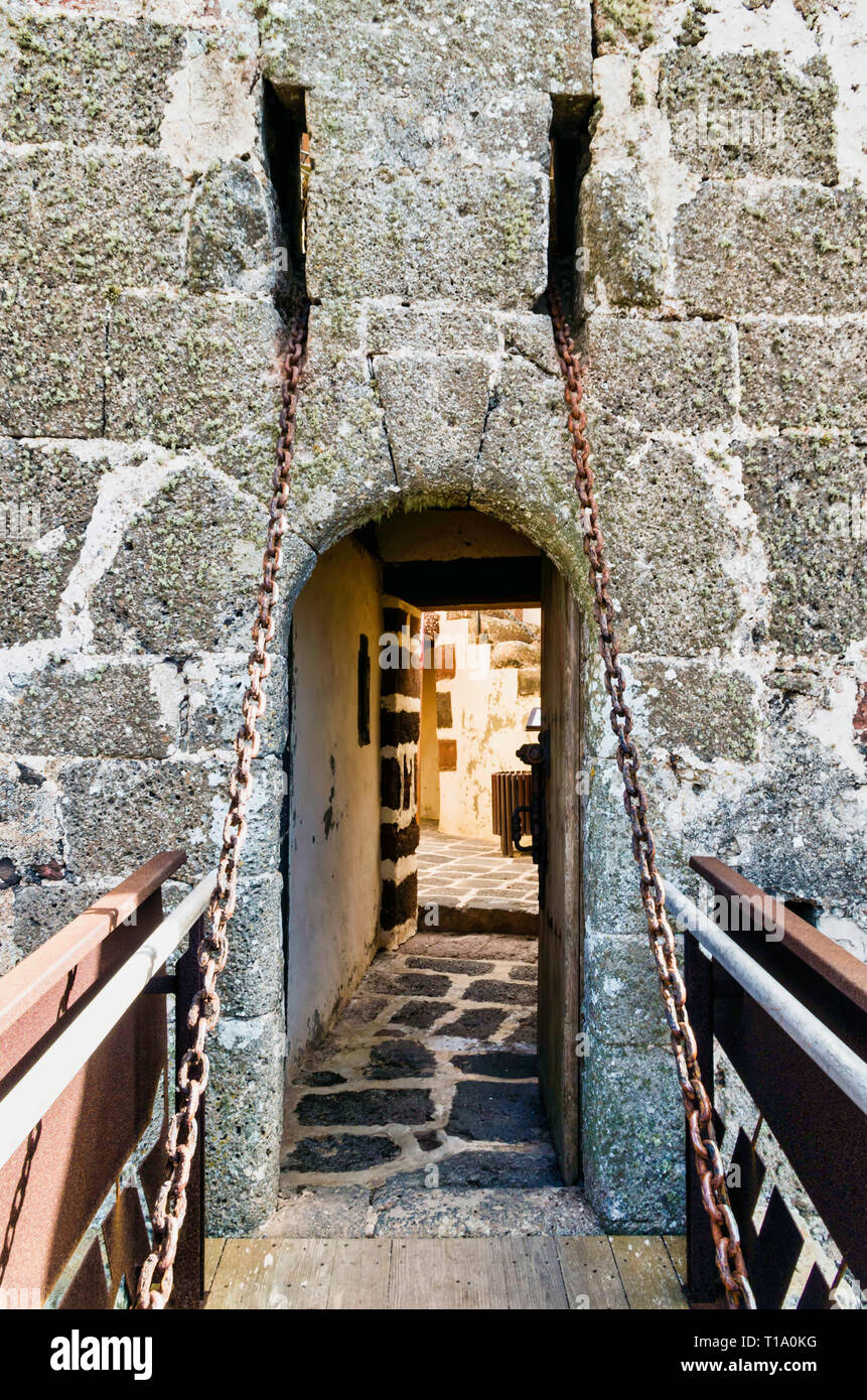 Entrée de l'ancien château de Santa Bárbara. Banque D'Images