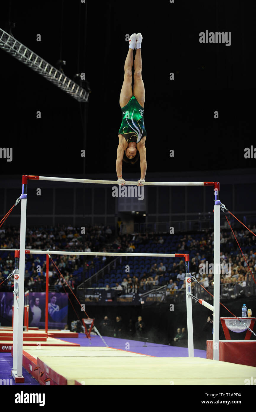 Ellie Black vu en action pendant la Superstars de la gymnastique, un tout nouvel événement décrit comme un simple événement gymnastique viennent, hébergé à l'arène 02. L'événement sera diffusé en direct et en exclusivité sur la plateforme de diffusion mondiale pour le sport DAZN en Amérique. Banque D'Images