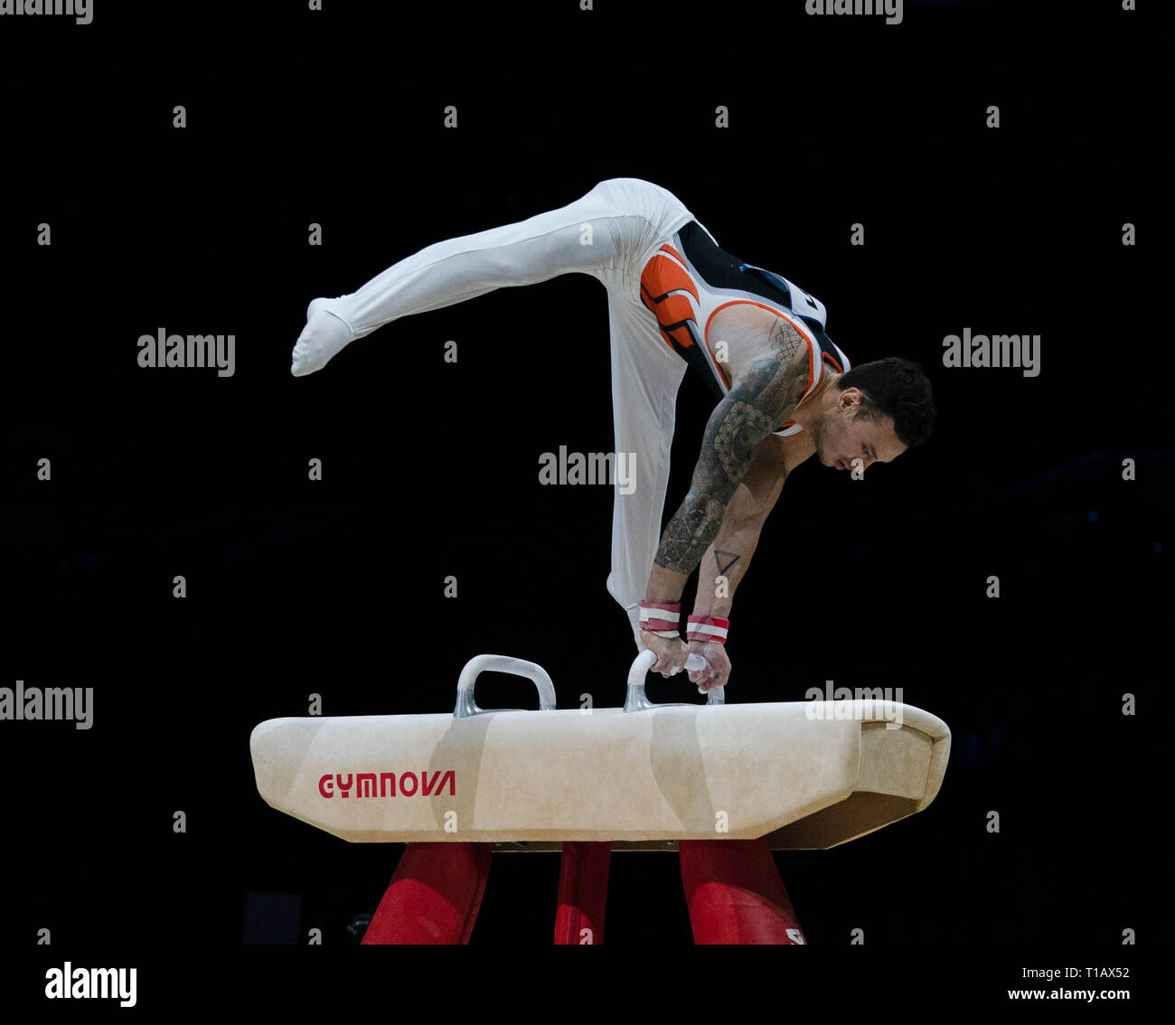 Bart Deurloo (Pays-Bas) en action lors de la Coupe du Monde de Gymnastique 2019 à Birmingham Arena de Genting. Banque D'Images