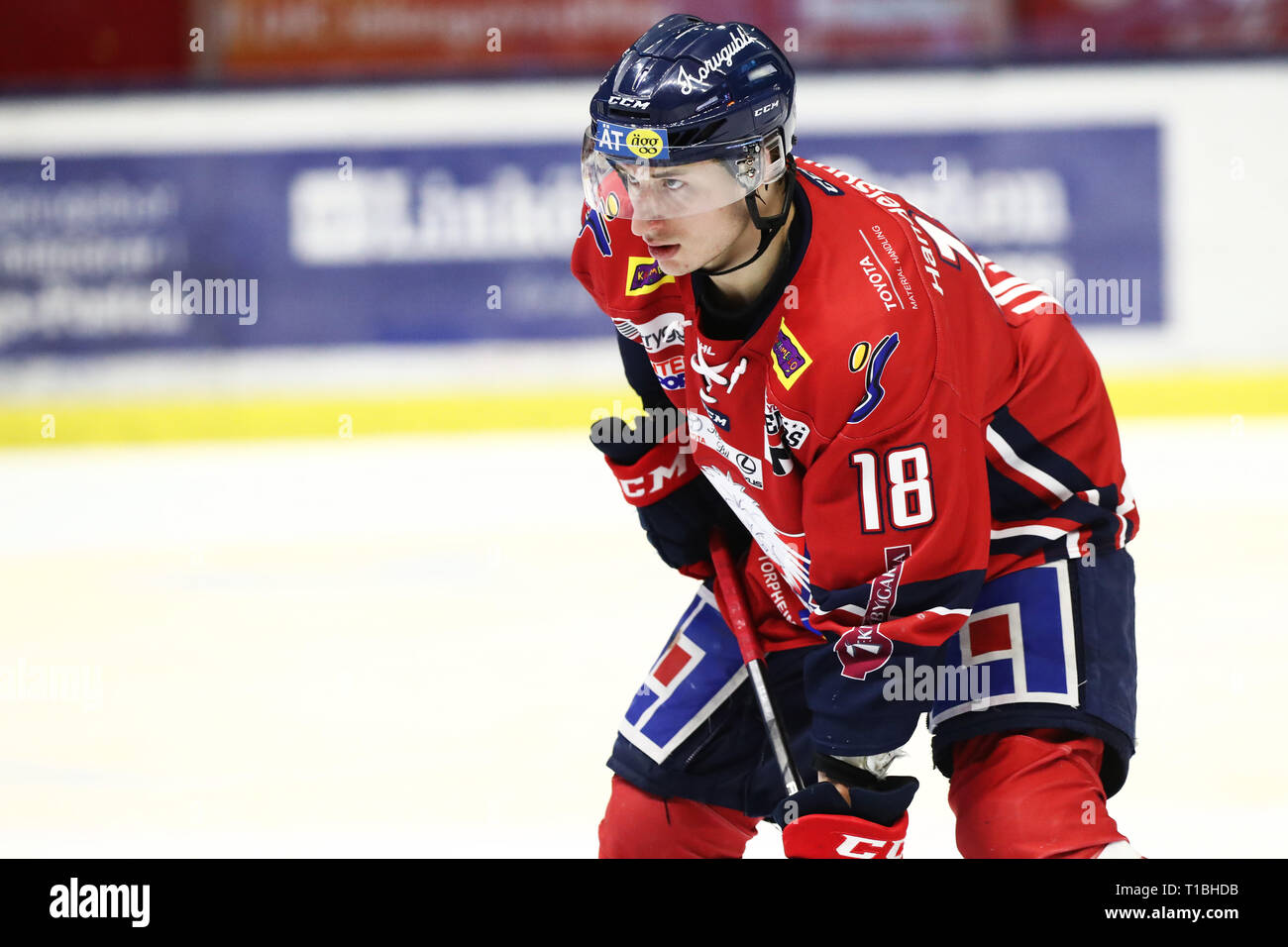 Linköpings LINKÖPING 20180203 nr 18 Jakob Lilja sous matchen i SHL mellan Linköpings HC-HV71 Saab j'arena. Foto Jeppe Gustafsson Banque D'Images