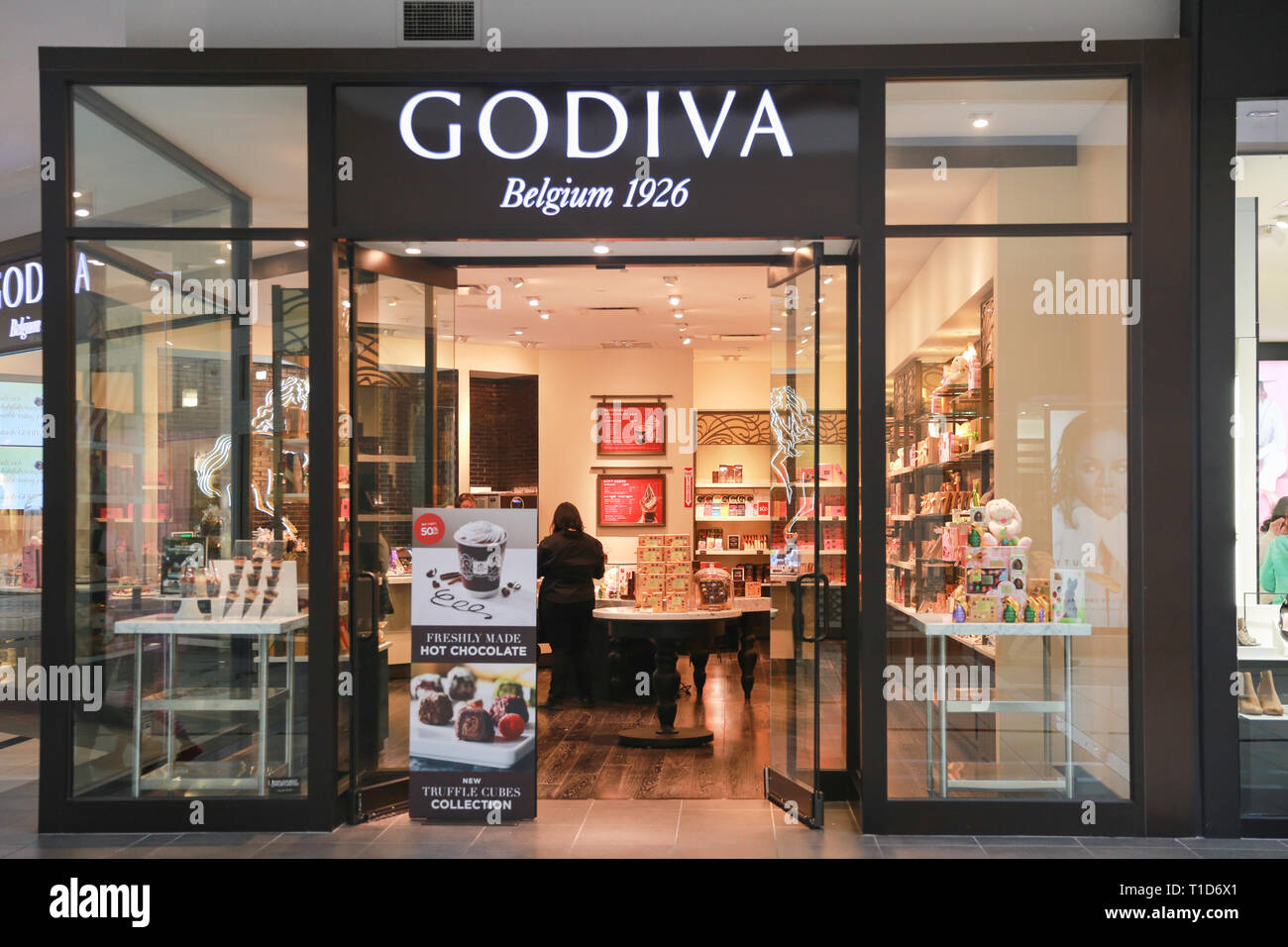 Lawrence Township dans le New Jersey, le 24 février 2019:Godiva store front chez Quaker Bridge Mall.. Godiva Chocolatier est un fabricant de chocolats haut de gamme Banque D'Images