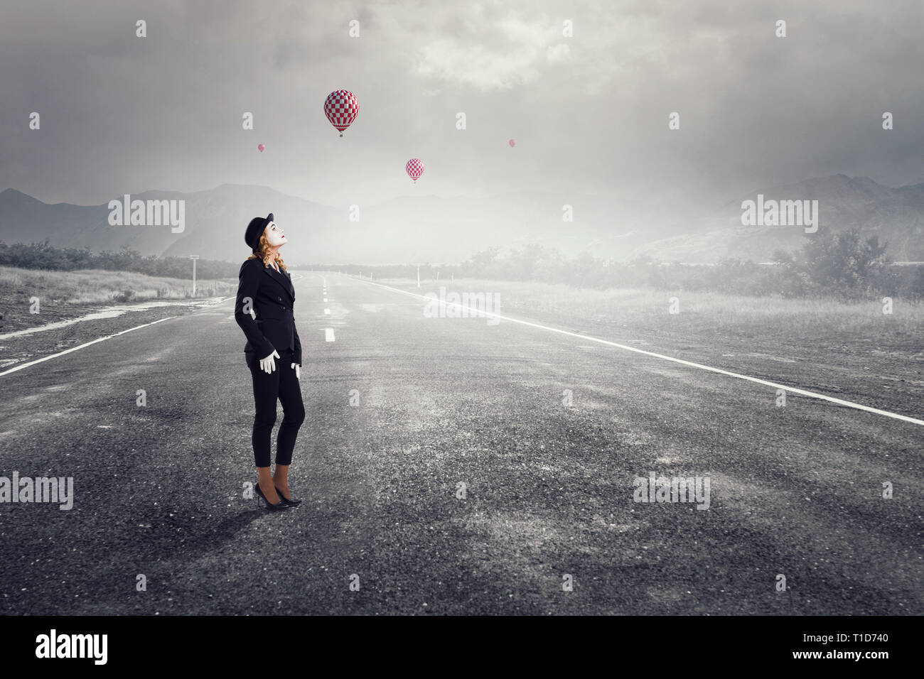 Jeune femme mime. Technique mixte Banque D'Images