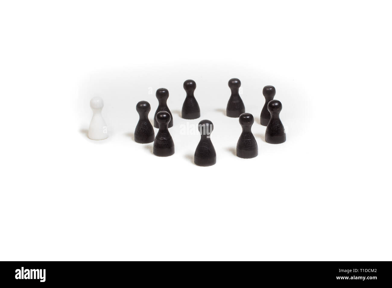 Les pions regroupés par rapport à l'autre Banque D'Images