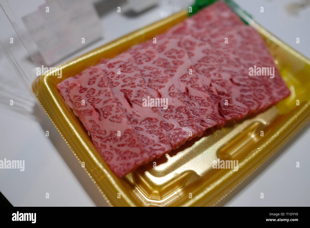 Bœuf Wagyu acheté dans un supermarché japonais, Hokkaido, Japon Banque D'Images
