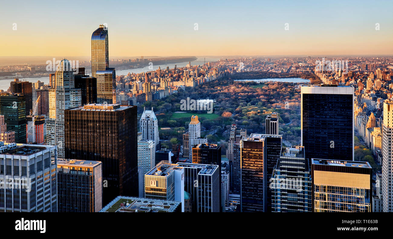 Central Park à New York au coucher du soleil Banque D'Images Central Park à New York au coucher du soleil Banque D'Images