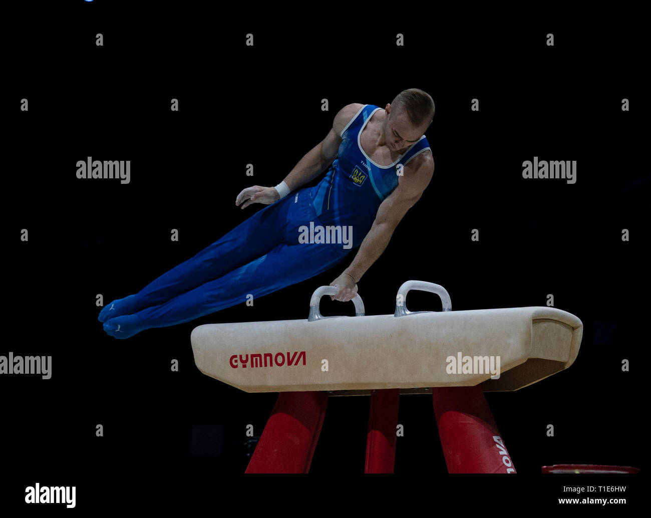Petro Pakhniuk (Ukraine) en action lors de la Coupe du Monde de Gymnastique 2019 à l'Arène de Genting, France le 23 mars 2019. GlennSports. Banque D'Images