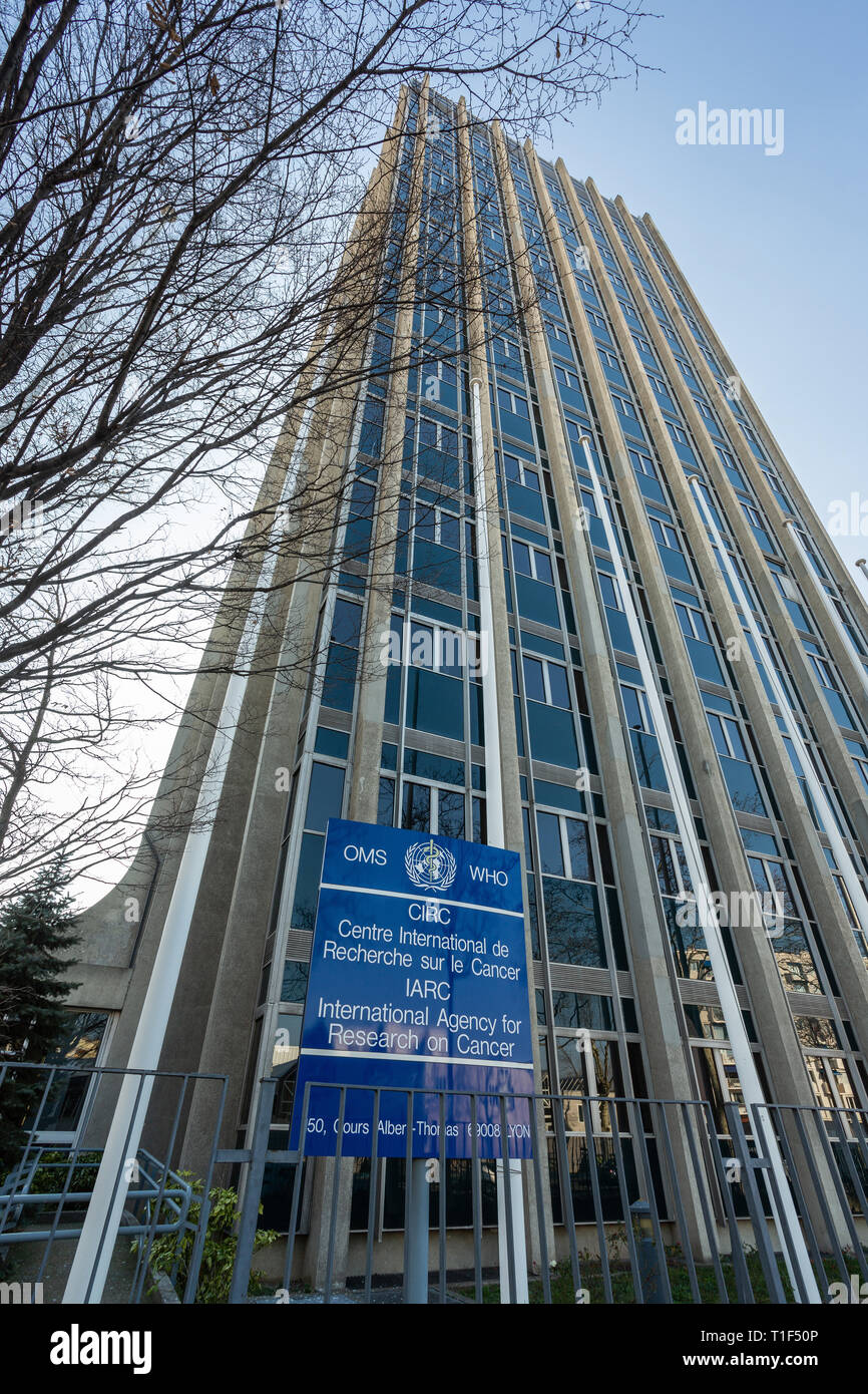 Bâtiment principal, l'administration centrale, pour l'Agence internationale de recherche sur le cancer, Lyon. France Banque D'Images
